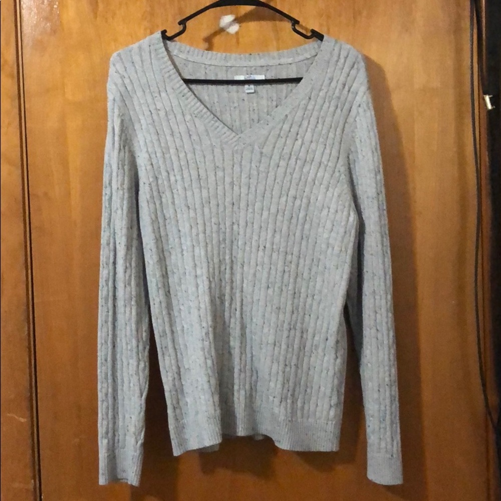 Grey sweater